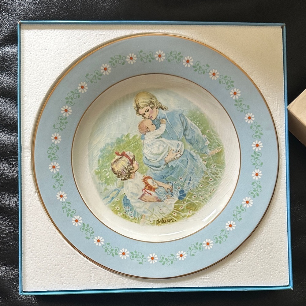 Avon Blue‎ and Green Decorative Plate